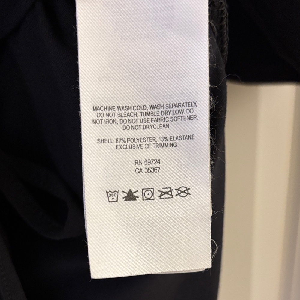 Columbia Black V-Neck Short Sleeve Top - Picture 4 of 6